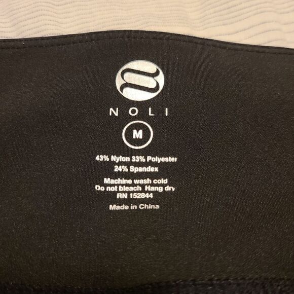 Noli Bond Leggings in Prism Camo Size Medium - Picture 6 of 10